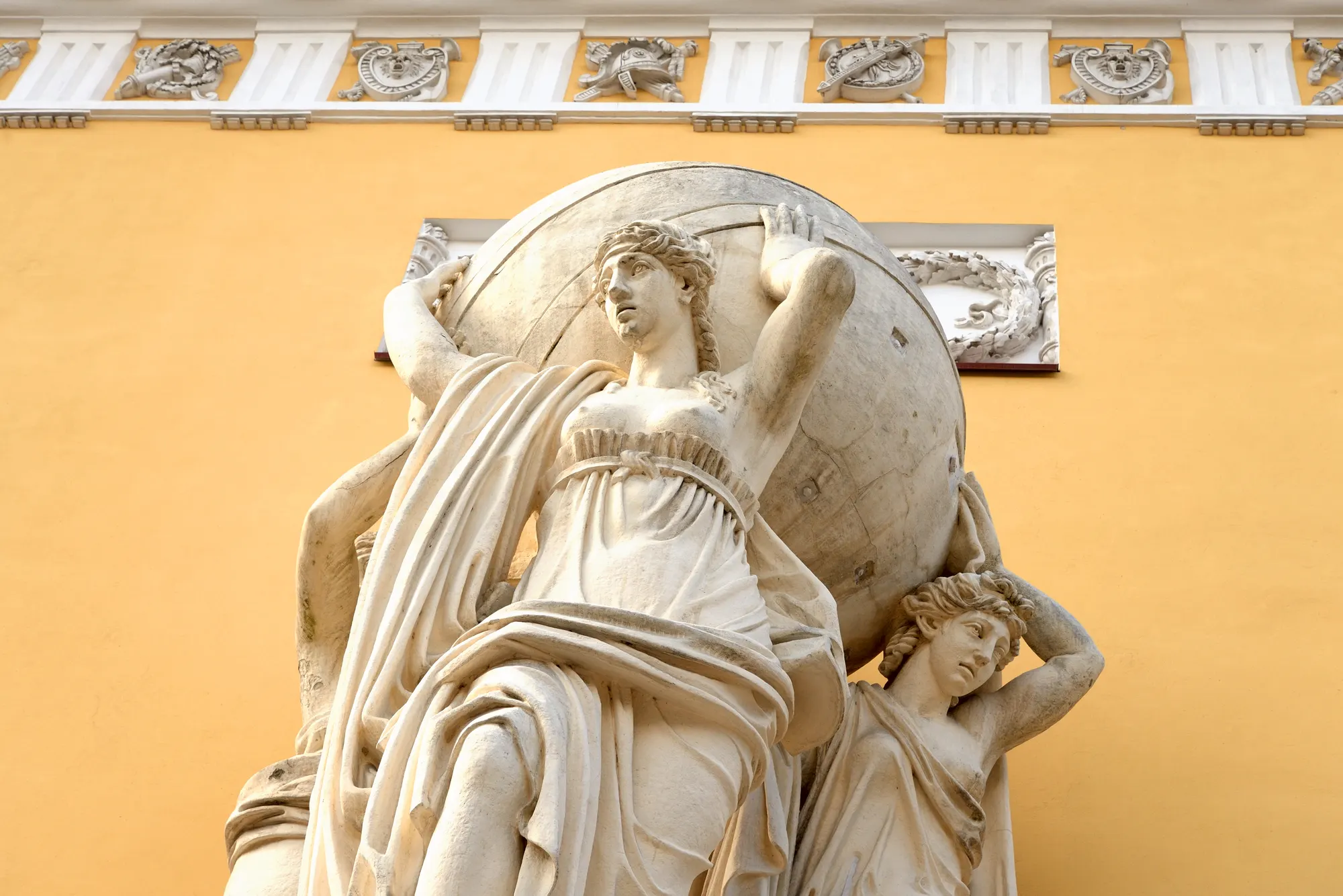 Gruppo scultoreo di ninfe marine